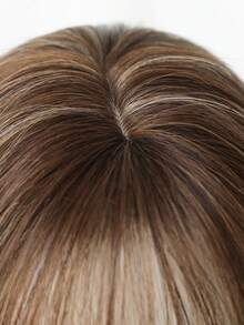 NAMM 20英寸蜜棕色假发，中长层次直发，带刘海和挑染，金色挑染，自然逼真，耐热合成纤维材质，适合女孩日常佩戴和参加派对。