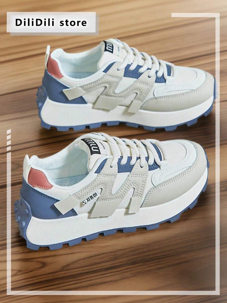 新款韩版女式厚底休闲运动鞋，适合日常步行和通勤
