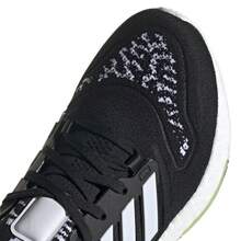 Adidas ULTRABOOST 22 W - Black and White - View 4