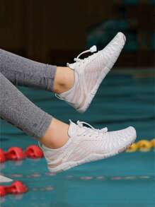 Women Aqua Shoes Outdoor Upstream Wading Sneakers Unisex Lightweight Quick-Dry Beach Barefoot Sport Swimming Water Shoes