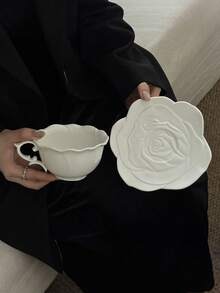1套法国纯白玫瑰陶瓷咖啡杯碟套装花瓣型咖啡杯花艺杯碟适合下午茶家用精致拿铁杯甜品盘 - 彩色 - 查看 3