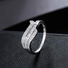 1 件女士时尚简约设计锆石戒指，节日礼物