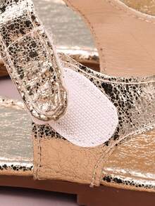 儿童时尚优雅夏季凉鞋，花朵装饰，平底休闲沙滩鞋，适合日常外出、度假旅行 - 香檳色 - 查看 8