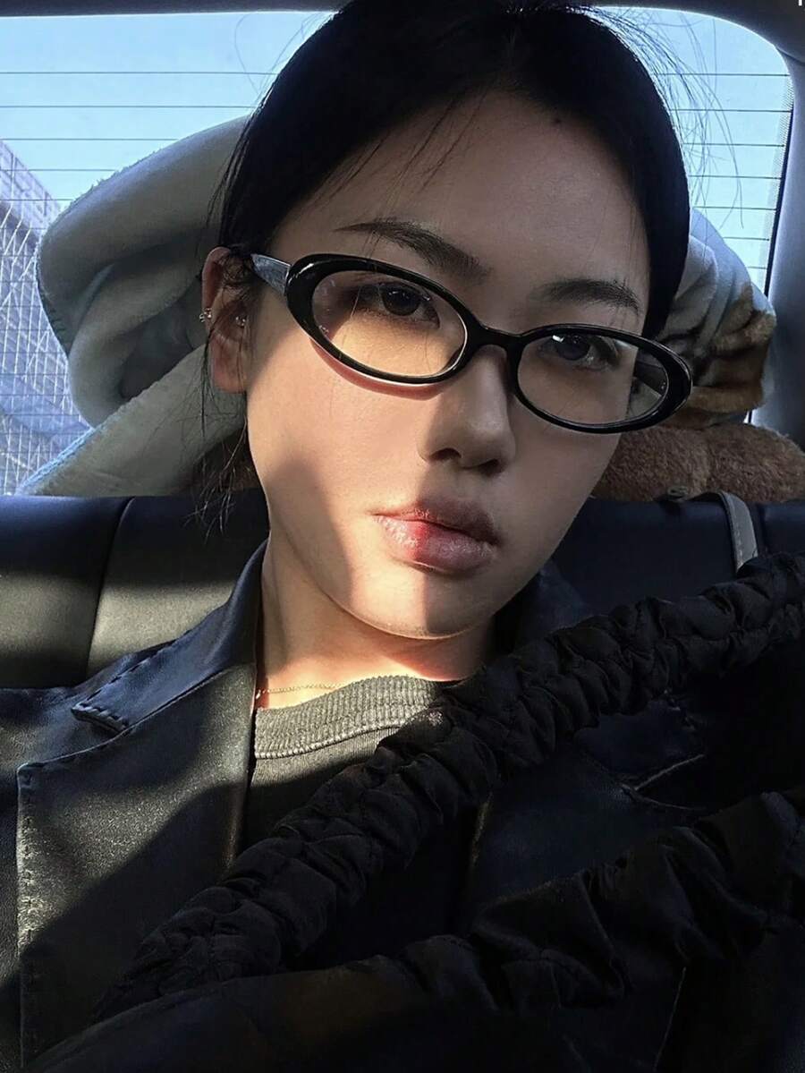 Y2K 女士小窄框复古无度数椭圆形黑色镜框眼镜，附赠眼镜盒和清洁布