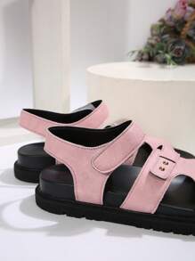 Nouvelles sandales de sport d'été pour femmes, marron, bleu marine, rose, gris, mode rond orteil boucle et boucle plate-forme glissement sur sandales plates, sandales de plage polyvalentes décontractées de campus