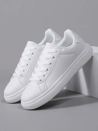 大码男士休闲白色运动鞋，时尚百搭低帮滑板鞋，圆头系带学生鞋