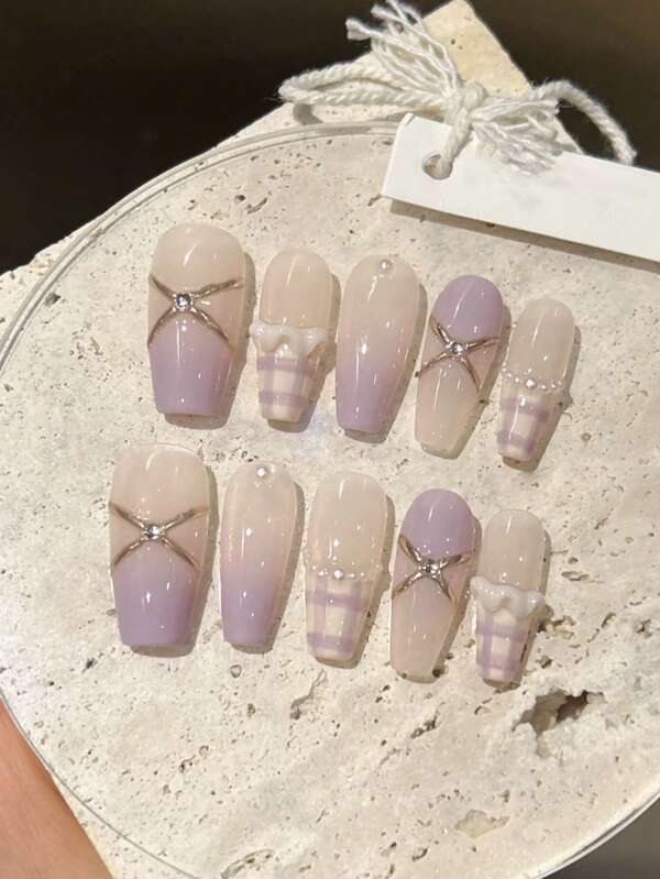 10 peças Primavera Taro Creme Ombre Roxo Xadrez Pintado à Mão Francês Manicure Adesivos de Unhas, Feito à Mão