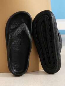 Chunky Sole Flip Flops - Ultimate Comfort Meets Style! Elevate Your Casual Look With Thick Base Support. Perfect For Summer Days And Beach Outings. Step Confidently With Extra Cushioning And A Bold Design. - Black - View 1