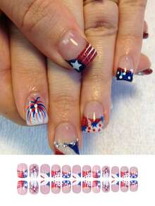 24片装方形指甲，创意独立日美甲，美国国旗假指甲，红白条纹，红色爱心假指甲，按压假指甲。按压指甲，美甲用品，美甲