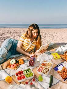 1 Stück Lebensmittel Aufbewahrungsbox mit luftdichtem Deckel, geeignet zum Aufbewahren von Süßigkeiten, Obst, Nüssen und Snacks. Hergestellt aus Materialien mit Frischhaltungsfunktion, verwendbar für Picknick am Strand, Partyeinstellung, Kühlschrankorganisation und mobilen Outdoor-Gebrauch. Einfache Lebensmittelsortierung und Erhaltung der Frische und Hygiene der Lebensmittel.