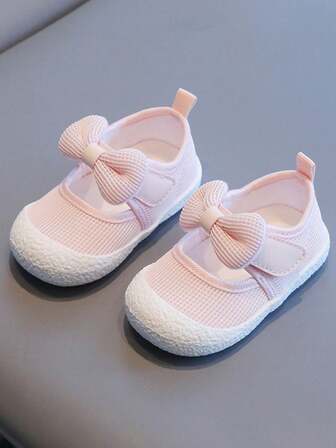 全新春秋钩环设计易穿时尚可爱运动鞋，适合 1-3 岁幼儿女孩，透气网眼鞋面，TPR 防滑软底，室内/户外休闲蝴蝶公主学步鞋，1 双