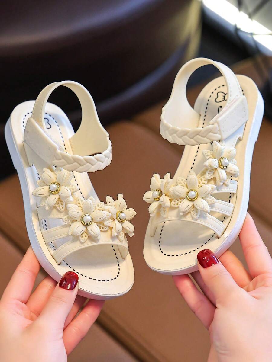 Sandalias de princesa para niñas, nuevo diseño del verano 2025, tallas pequeño/mediano/infantil, para estudiantes de primaria, zapatos casuales de playa, de moda y celebridad de internet - Beis - Ver 1