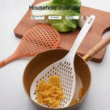 Grande passoire anti-dérapante résistante à la chaleur, écumoire japonaise pour le pot chaud, louche en plastique résistant aux hautes températures, passoire à suspendre, écumoire multifonction pour les boulettes et les nouilles, accessoire de cuisine essentiel
