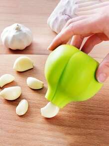 1pc Creative Kitchen Silicone Garlic Peeler, Soft Garlic Skin Remover, Convenient Kitchen Tool, Garlic Stripper For Kitchen, Outdoor Cooking, Ideal Christmas Gift