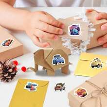 Disney 500 piezas/rollo Pegatinas de dibujos animados encantadores de Coches de Disney, pegatinas de etiqueta para niños, etiquetas de juguete Kawaii, suministros para decoración DIY, regalo divertido para niños