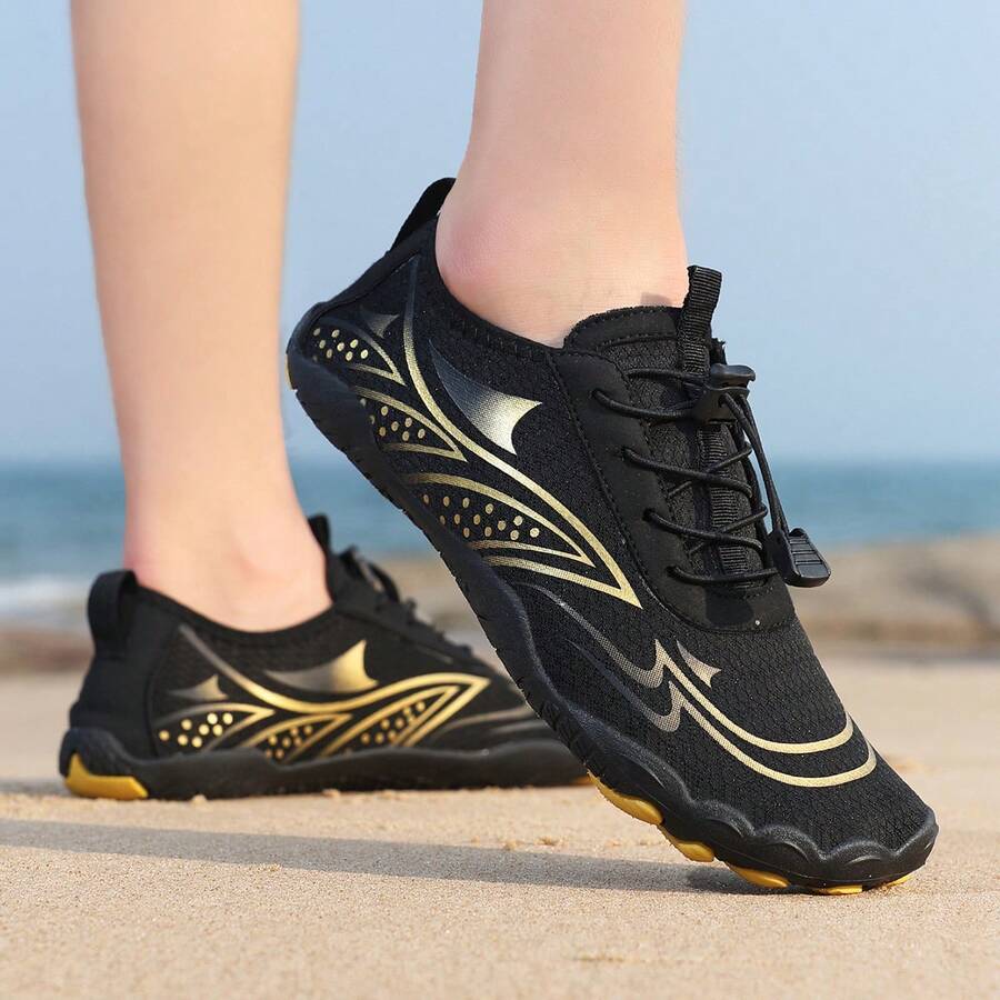 Men's Outdoor Sports Beach Sandals, Breathable And Lightweight Water Shoes - Black - View 1