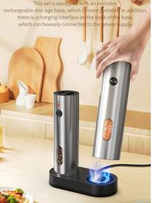 CLITON Zestaw elektrycznych młynków do soli i pieprzu z akumulatorem i automatycznym oświetleniem LED – obsługa jedną ręką, podwójna podstawa ładująca i regulowana grubość – najwyższej jakości automatyczne młynki do przypraw (1 szt., 2 szt., 2 opakowania)