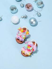 Adorable White Infant Sandals With Pearl Chain Elastic Strap Decoration