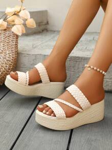 女士夏季编织露趾厚底坡跟一脚蹬凉鞋，舒适休闲日常百搭时尚