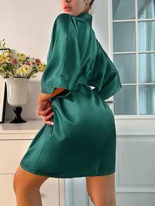1 Pc Women Solid Color Elegant Tie-Waist Autumn/Winter Short Satin Robe, Sexy Bridal Bridesmaid Sleepwear, Comfortable Kimono Robe With Belt, Suitable For Home Use, For Fall, For Christmas - Dark Green - View 6