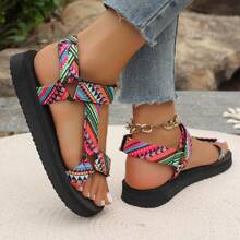 Sandalias planas bohemias informales para el verano 2024, zapatos suaves para la playa para mujeres