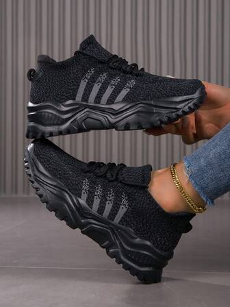 1 双女士时尚、多功能、舒适厚底运动鞋，穿脱方便的针织跑鞋，轻便袜鞋，低帮休闲软底时尚女士步行鞋