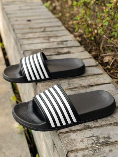 شرائط غير قابلة للانزلاق دائمة Slides، تصميم كلاسيكي خماسي الحواف صنادل شاطئية/مائية عادية