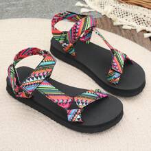 Sandalias planas bohemias informales para el verano 2024, zapatos suaves para la playa para mujeres