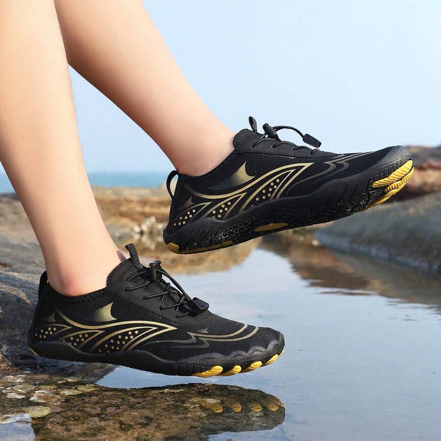 صنادل شاطئ رياضية للخارج للرجال، خفيفة الوزن ومنفذة للهواء، أحذية مائية - الأسود - مشاهدة 1