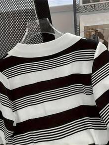 女士夏季针织短袖 T 恤，新款 Polo 领拼色条纹刺绣上衣 - 黑色 - 查看 5