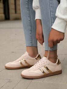 新款夏季女士运动鞋果冻鞋复古休闲百搭校园风格运动鞋，双色拼接平底防滑系带圆头橡胶鞋底休闲运动鞋，杏粉色，适合 7 月 4 日