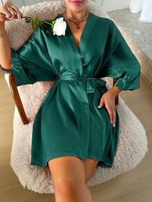 1 Pc Women Solid Color Elegant Tie-Waist Autumn/Winter Short Satin Robe, Sexy Bridal Bridesmaid Sleepwear, Comfortable Kimono Robe With Belt, Suitable For Home Use, For Fall, For Christmas - Dark Green - View 2