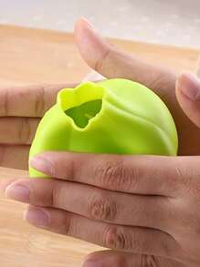 1pc Creative Kitchen Silicone Garlic Peeler, Soft Garlic Skin Remover, Convenient Kitchen Tool, Garlic Stripper For Kitchen, Outdoor Cooking, Ideal Christmas Gift
