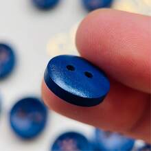 Set de 10/50 piezas Botones de madera tallada con estilo vintage en azul y dorado con diseño floral para manualidades DIY, costura y decoración de disfraces - Diseño redondo delicado con patrones finos, accesorios de costura