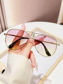 1 件男女通用金属框架 Y2K 拼色复古飞行员时尚眼镜，优雅简约，适合度假