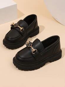 1 Pair Plus Size Girls Black Matte Flat Loafers With Lucky Clover Decoration, Round Toe Non-Slip Thick Lining, Fashion Princess Casual Shoes Suitable For 3-15 Years Old Students, Spring/Autumn - View 3