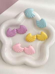 1 Pair Casual Ocean Style Wave Shell Design Alloy Earrings, Fashionable & Versatile - Baby Blue - View 1