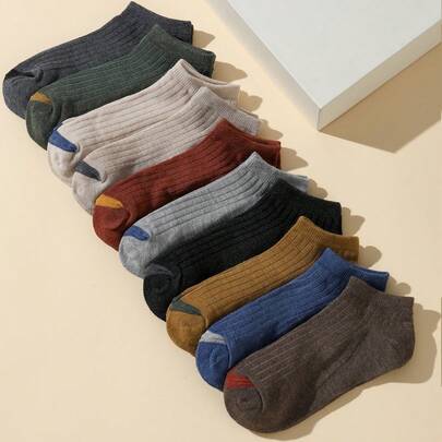 10 双适合日常使用的纯色短袜