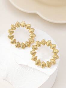 1 par de aretes de diseño de concha marina elegantes, únicos y a la moda - Amarillo Oro - Ver 2