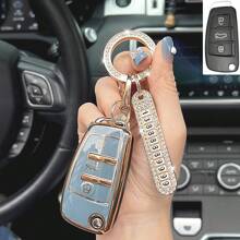 1 pièce Nouvelle housse de clé de voiture en TPU avec porte-clés. Couvercle de coque pour Audi A3, A6, C5, C6, Q3, Q2, Q7, TT, TTS, R8, S3, S6, RS3, RS6, A4. Accessoire protecteur anti-chute et anti-poussière pour porte-clés.