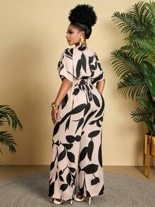 Plus Size V-Neck Artistic Print Jumpsuit (Pattern Random) - Apricot - View 5