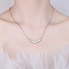 Pink High-End White Moonlight Rotatable Eternal Rose Gift Box, Paired With Four Exquisite White Pendant Necklaces, Suitable For Various Holidays, Anniversaries, Graduation Season, Birthdays, Valentine's Day, And Mother's Day As Gifts For Girlfriends, Mothers, Oneself, And Classmates