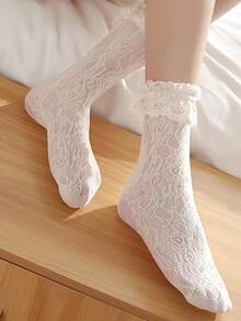 1 Pair Women's Lace Mid-Calf Socks, Cute Floral Lace Trim Stretchy Hollow Net Pattern Socks, Lolita Style - White - View 2
