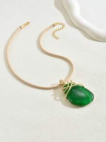 1 Piece Vintage Gold Geometric Resin Pendant Necklace For Women, Fashionable Casual Suitable For Gifts, Mother's Day, And Daily Wear - Yellow Gold - View 5