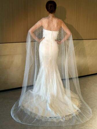 1 件手工串珠新娘披肩，适合婚礼、摄影道具、礼物、T 台、婚纱配饰斗篷