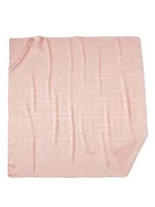 1条女士简约几何印花丝质方巾头巾，时尚百搭，四季皆宜，适合空调房佩戴，兼具装饰和防晒功能，可搭配连衣裙使用。