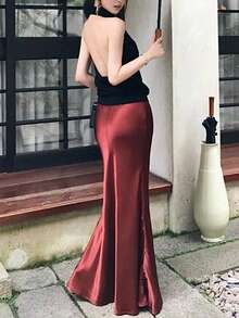 女士时尚性感缎面高端裙子，酒红色，优雅