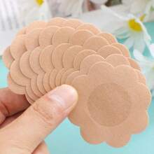 100PCS Cloth Nipple Cover Teat Hide Women Disposable Nipple Pasties Piece Breast Petals Invisible Bra Padding Chest Sticker Patch Covers No Marks Prevent Exposure