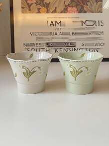 2pcs 130ml Vintage Lily Ceramic Tea Cups, Hand-Painted Grip Small Tea Cups, Suitable For Afternoon Tea, Small Capacity Coffee Cups, Home & Restaurant Use