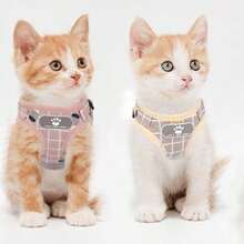 猫背带和牵引绳套装、带反光条的透气网眼宠物背心背带、适合小型猫的可调节步入式背带（粉色图案）、猫弹簧玩具、带铃铛的猫项圈